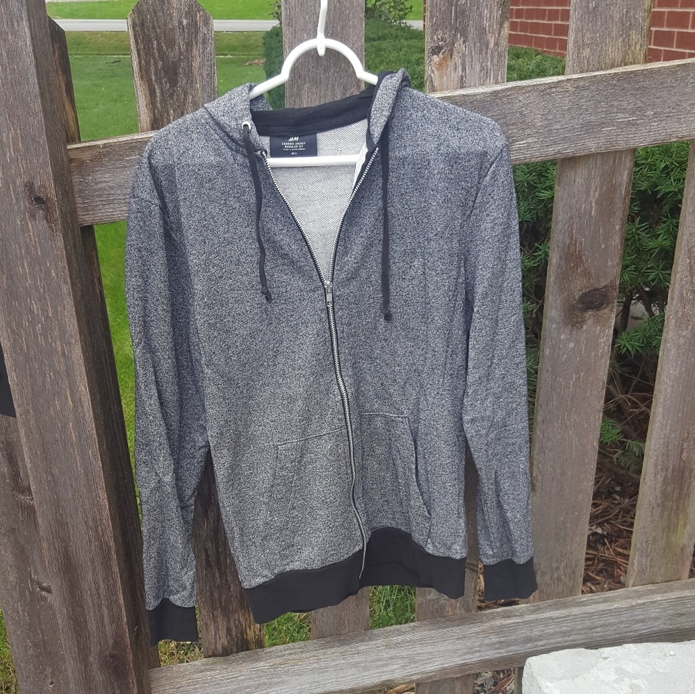 H&M men's lightweight zip up